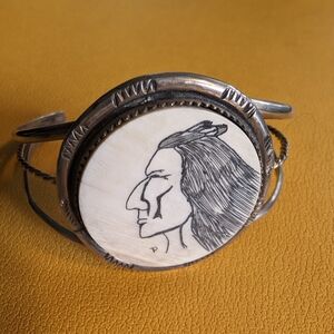 Native Indian Scrimshaw Navajo Silver bracelet
